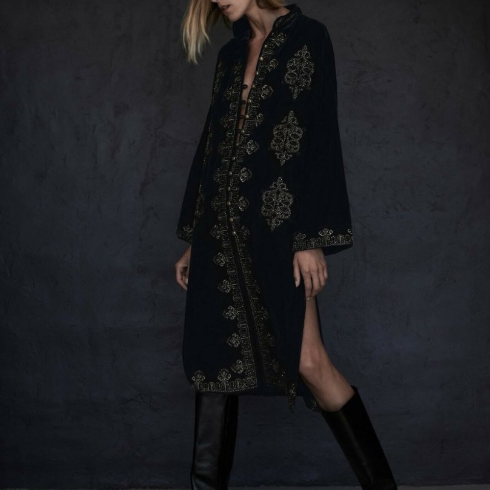 ZARA EMBROIDERED VELVET KIMONO JACKET - Picture 2 of 9